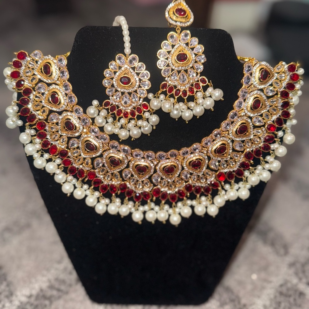 Mahira Khan inspired gold and red set